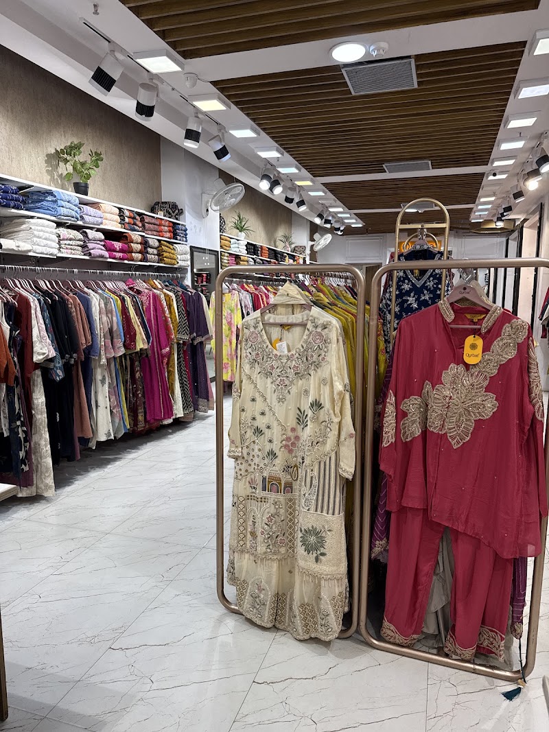 Qurbat - City Centre Mall - Qurbat - City Centre Mall Shop No. UG-17, City Centre, Metro Station, Mall, Mehrauli-Gurgaon Rd, Sector 28, Maruti Housing Colony, Gurugram, Haryana 122009, India