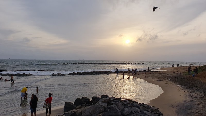 Uswetakeiyawa Beach - Uswetakeiyawa Beach, 2VG6+7MP, Beach Rd, Kandana, Sri Lanka