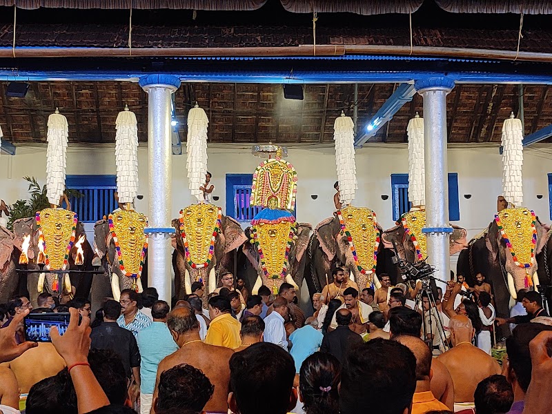 Sree Poornathrayeesa Temple Thrippunithura - Sree Poornathrayeesa Temple Thrippunithura Poornathrayeesa temple, Kottakakom, Thrippunithura, Kochi, Kerala 682301, India