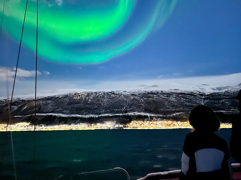 World Sea Explorers - World Sea Explorers Sjøgata 35, 9291 Tromsø, Norway