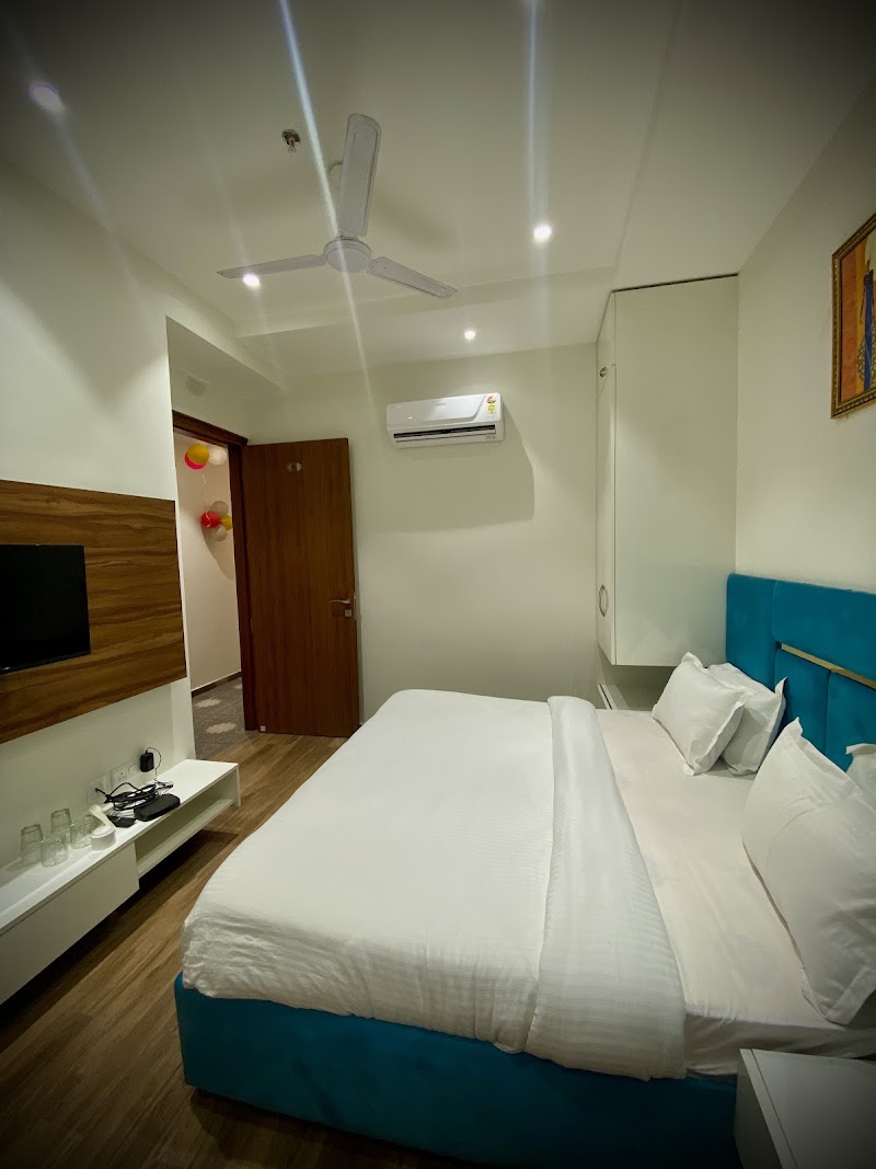 Hotel Heritage - Hotel Heritage SCO 32, SILVER CITY, MAIN, AMBALA, HIGHWAY, Zirakpur, Gazipur, Punjab 140603, India