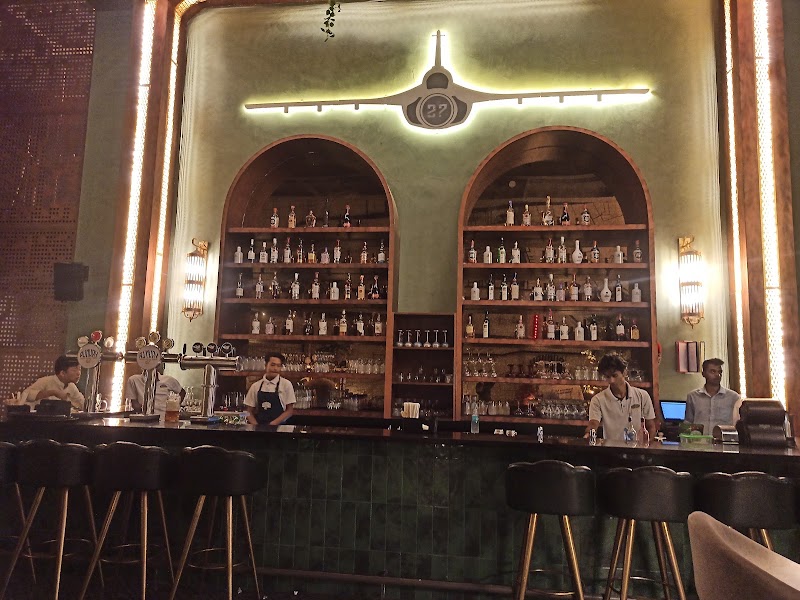 Runway 27 Taproom and Kitchen - Runway 27 Taproom and Kitchen Yemalur Main Rd, Marathahalli Village, Marathahalli, Bengaluru, Karnataka 560037, India
