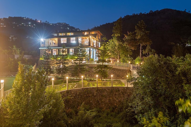 StayVista at Vintage Retreat | 6 BHK Luxury Villa