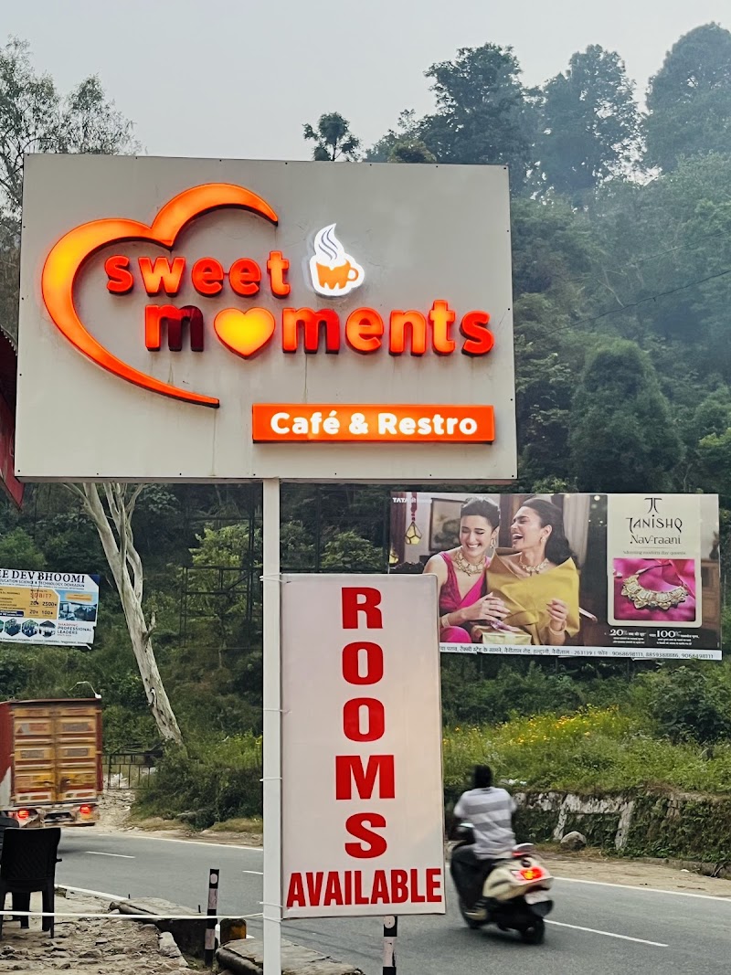 Sweet Moments Cafe & Restro - Sweet Moments Cafe & Restro Nanital Highway, Nainital - Jeolikote, Nainital-Jeliokot-Haldwani Rd, Aamparao, Smanora Range, Uttarakhand 263128, India