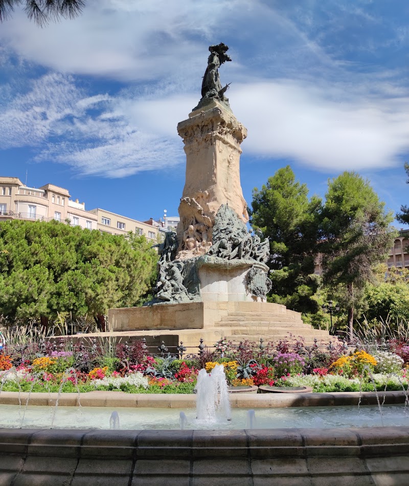 Ciutadella Park - Ciutadella Park Passeig de Picasso, 21, Ciutat Vella, 08003 Barcelona, Spain
