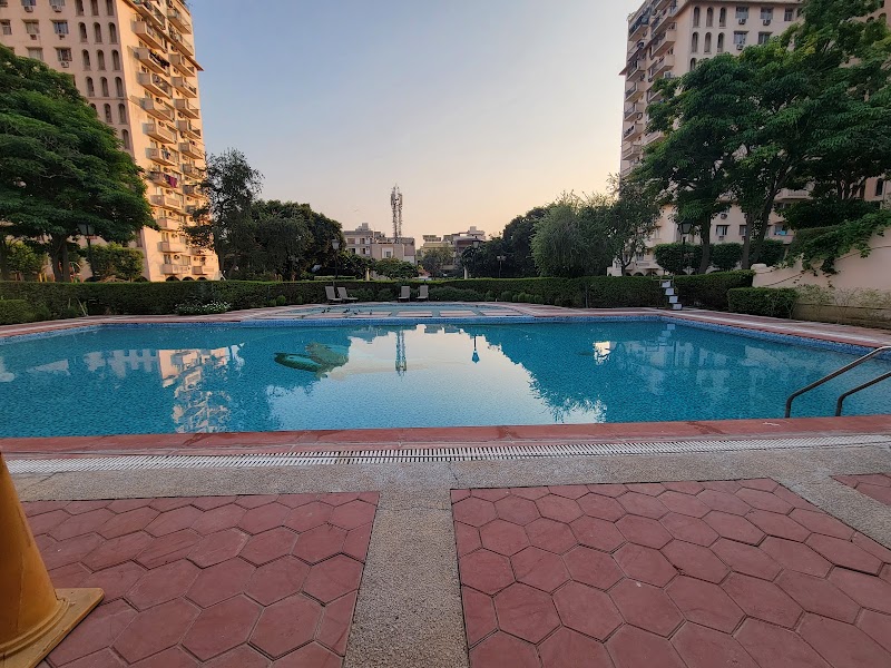 DLF Oakwood Estate - DLF Oakwood Estate DLF Oakwood Estate, Plot 161, Akashneem Marg, DLF Phase 2, Sector 25, Gurugram, Shahpur, Haryana 122002, India