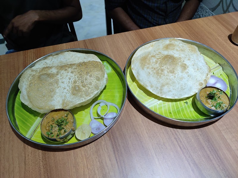 Surguru Veg Restaurant ஸற்குரு உணவகம் - Surguru Veg Restaurant ஸற்குரு உணவகம் 104, Sardar Vallabbhai Patel Salai, Heritage Town, Puducherry, 605001, India