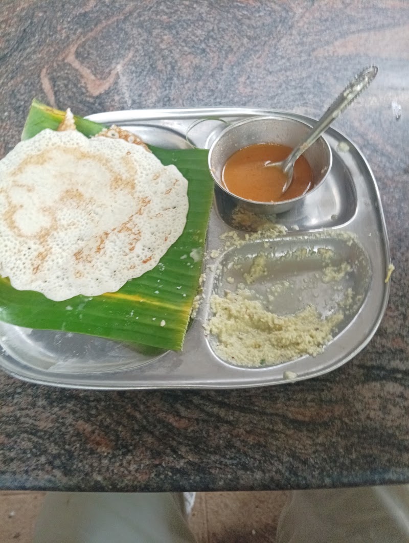 Davangere Benne Dose Hotel - Davangere Benne Dose Hotel, Sogi Circle, Holagundi Rd, opposite kayaka Bhavan, Huvina Hadagali, Karnataka 583219, India