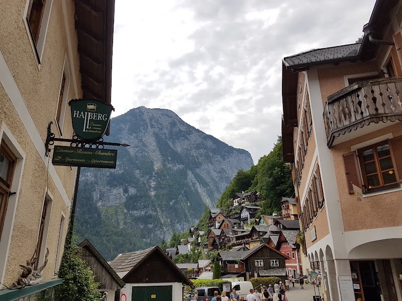 Marketplace Hallstatt - Marketplace Hallstatt Marktpl. 45, 4830 Hallstatt, Austria