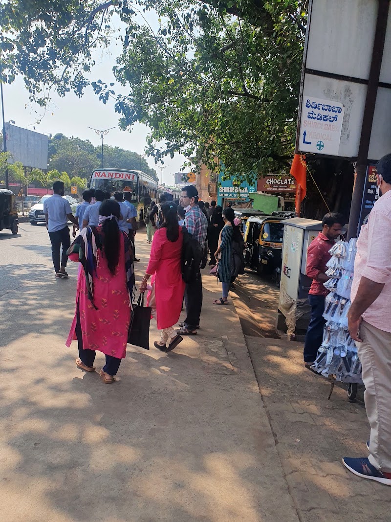 Hampankatta Street - Hampankatta Street, VR9R+3M8, Market Road, Bhavathi, Hampankatta, Mangaluru, Karnataka 575001, India