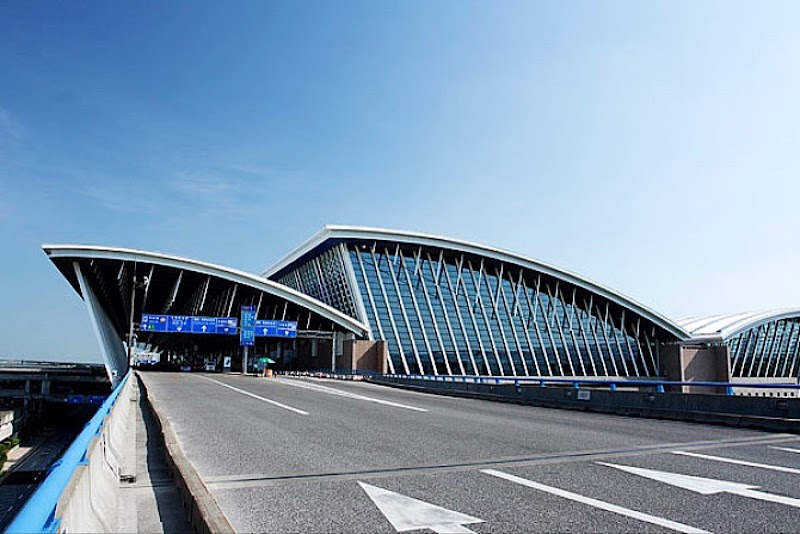 Shanghai Pudong International Airport - Shanghai Pudong International Airport, 4RV5+P8J, Ying Bin Gao Su Gong Lu, Pu Dong Xin Qu, Shang Hai Shi, China