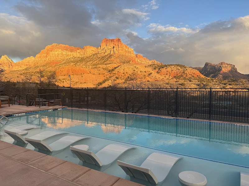 Hotel De Novo Springdale, Tapestry Collection by Hilton - Hotel De Novo Springdale, Tapestry Collection by Hilton 2400 Zion Park Blvd, Springdale, UT 84767, USA