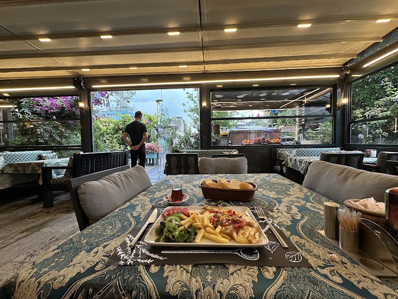 Arasta Cafe & Restaurant