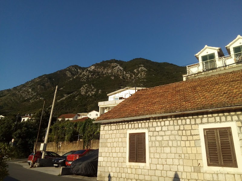 Seaside Apartments - Seaside Apartments, Prcanj 208 Kotor, Prčanj 85330, Montenegro