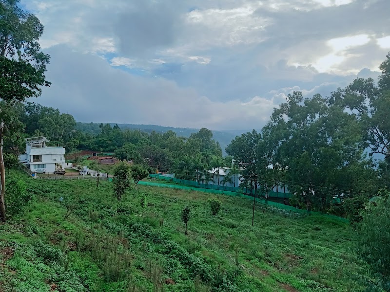Casa Valley Bungalow - Casa Valley Bungalow, Next to Asha Bhosale's Bungalow Village Bhose, WQH6+XQ7 Taluka Mahabaleshwar, Panchgani - Mahabaleshwar Rd, Panchgani, Bhose, Maharashtra 412805, India