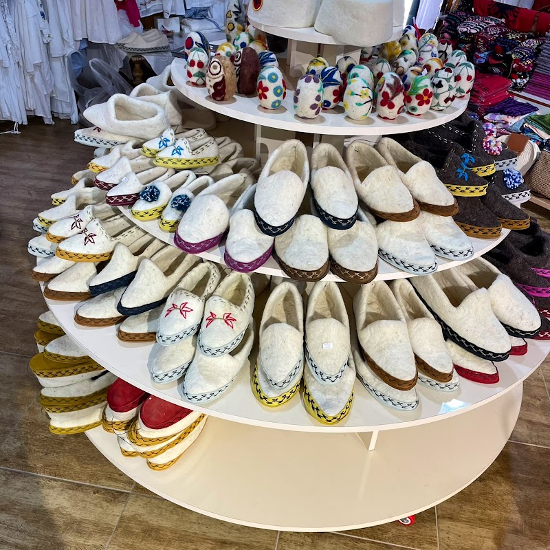 Kruja Bazaar - Kruja Bazaar, GQ5V+JV9, Rruga Albanopolis, Krujë, Albania