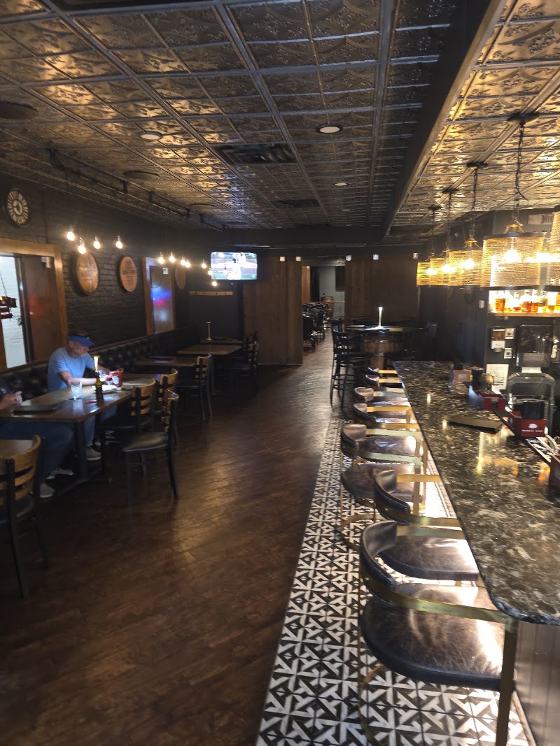 Beckett's Burger Bar - Beckett's Burger Bar 163 S Main St, Bowling Green, OH 43402, USA