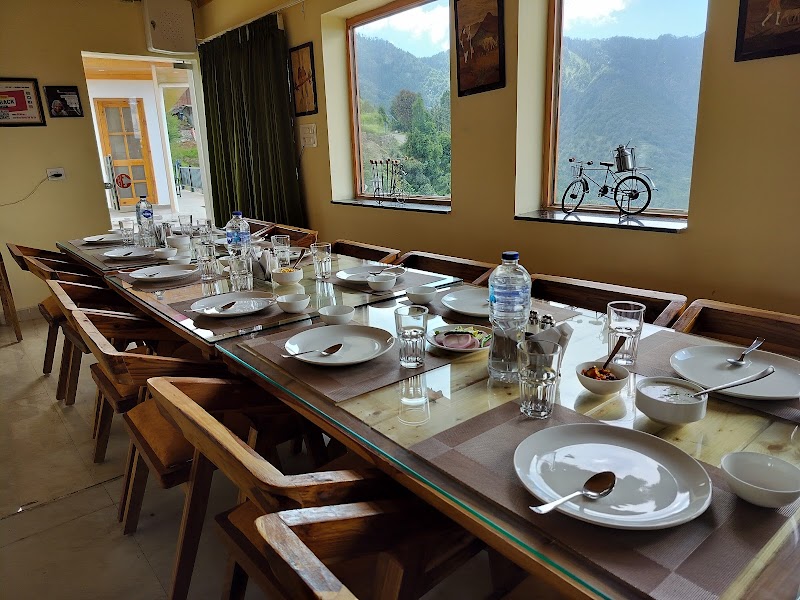 The Vintage hill village resort - The Vintage hill village resort Village, PO, off Mussoorie - Chamba Road, Bhamorikhal, Jwarna, Kanatal Dhanolti, Tehri Range, Uttarakhand 249145 Bhamorikhal, Tehri Range, Uttarakhand 249145, India