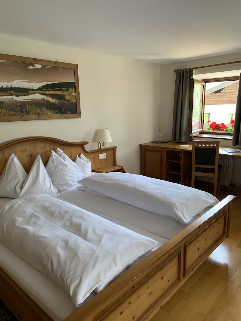 Gasthof Drachenwand - Gasthof Drachenwand St. Lorenz 46, 5310 St. Lorenz, Austria