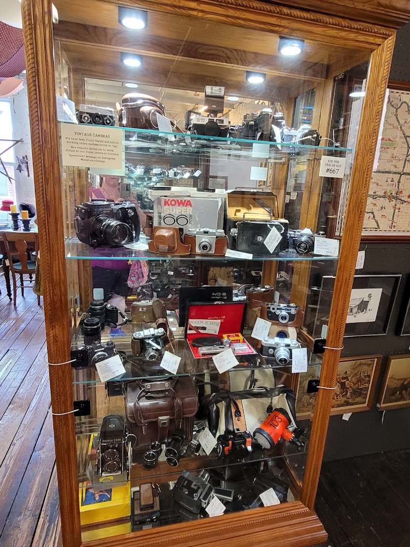 River Market Antiques - River Market Antiques, 115 W 5th St, Kansas City, MO 64105, USA