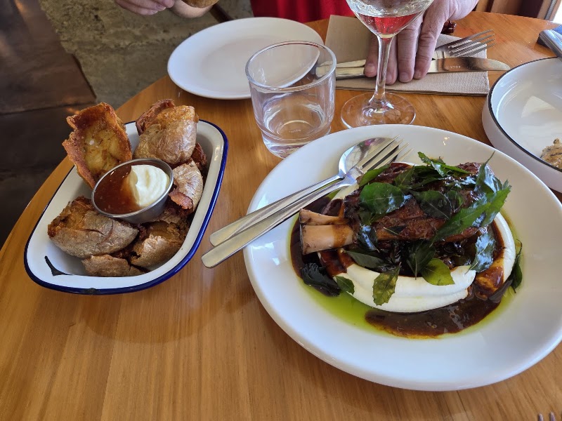 Wairau River Cellar Door & Number 11 Restaurant - Wairau River Cellar Door & Number 11 Restaurant, 11 Rapaura Road, Renwick 7273, New Zealand