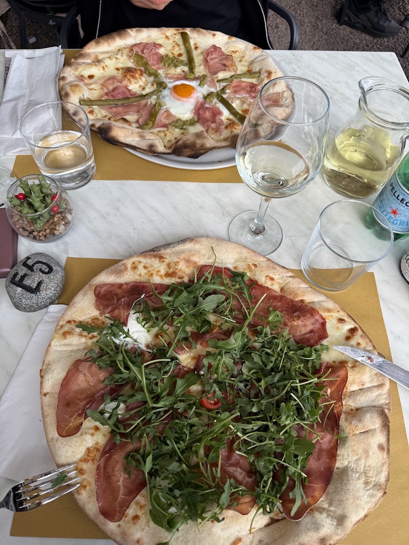 Pizzeria La Torre San Martino - Pizzeria La Torre San Martino, Via Brentano, 10, 22011 Griante CO, Italy
