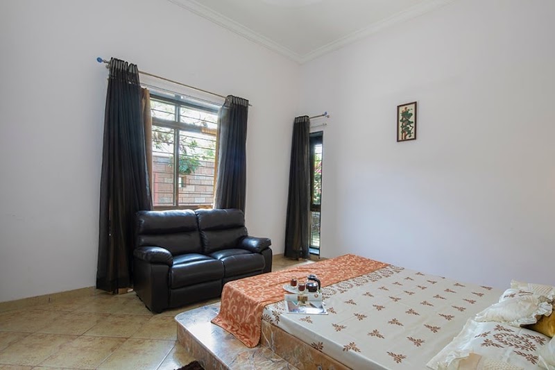 StayVista at The Wild Orchid | Holiday Home with Swimming Pool in Udaipur - StayVista at The Wild Orchid | Holiday Home with Swimming Pool in Udaipur near Hill View Farm, behind TB Hospital, Badi Village, Udaipur, Liyo Ka Gurha, Rajasthan 313001, India