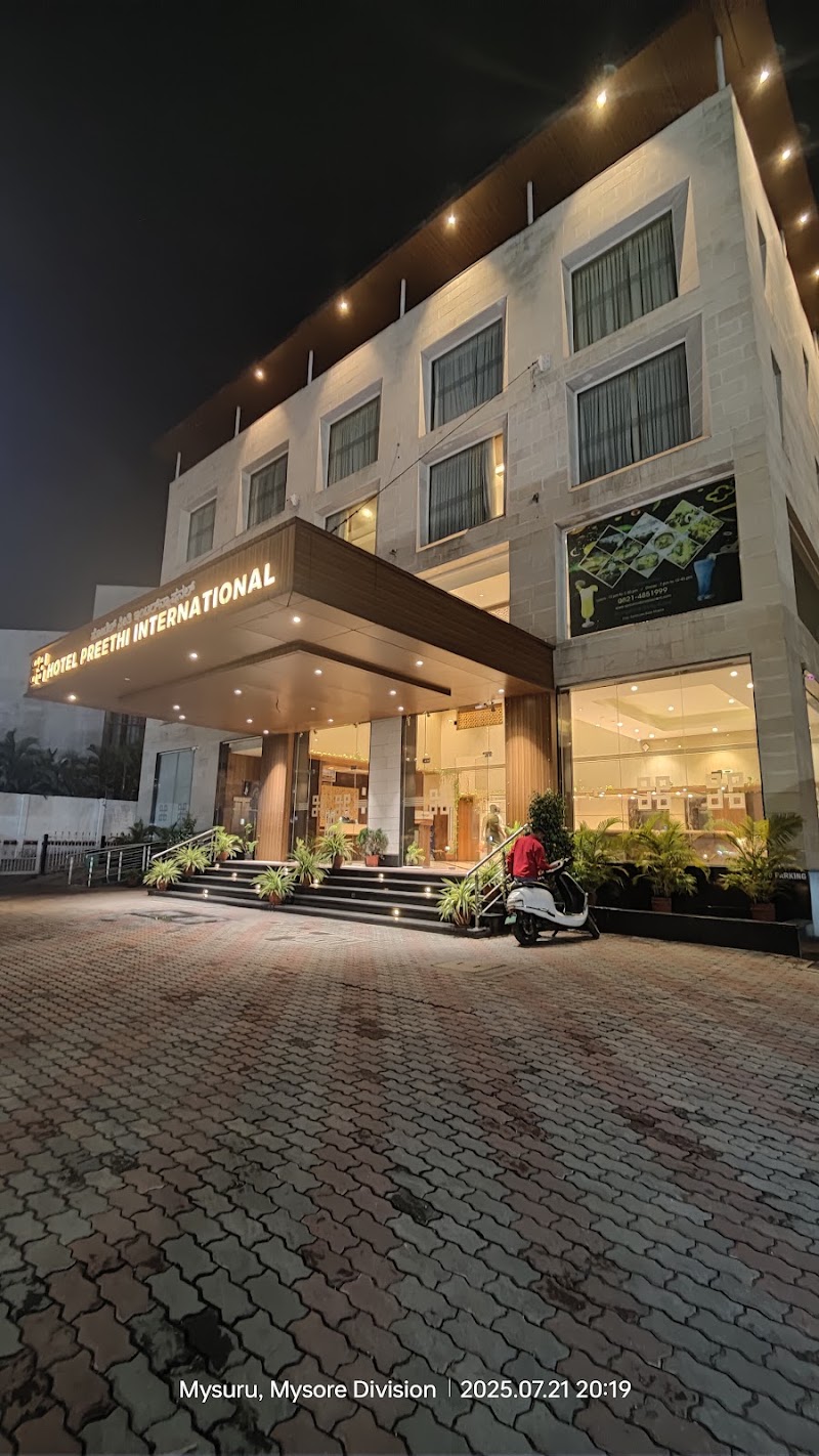Hotel Preethi International - Hotel Preethi International, Church, Five Light Circle, Road, near Bishop House, Lashkar Mohalla, Mandi Mohalla, Mysuru, Karnataka 570001, India