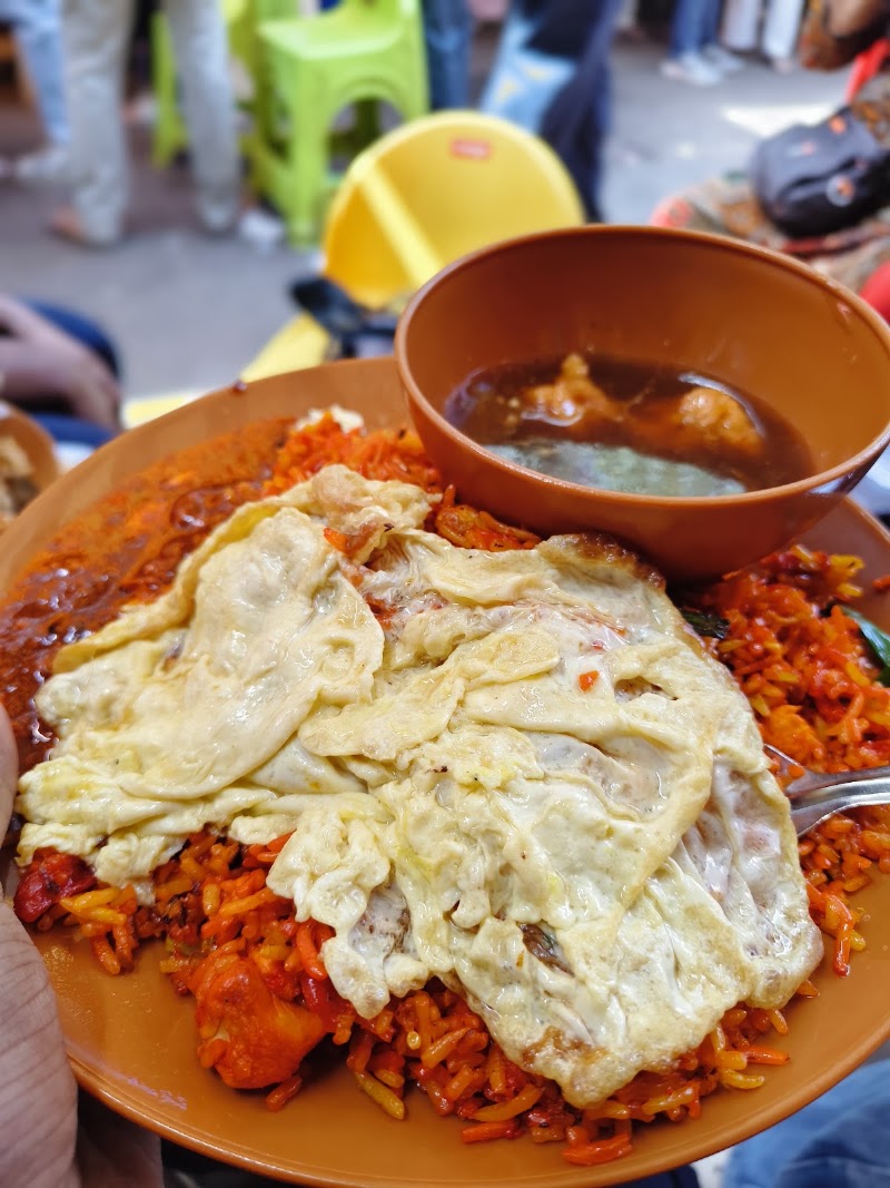 Khau Gali - Khau Gali, WRQH+6FR, Khau St, New Marine Lines, Churchgate, Mumbai, Maharashtra 400020, India