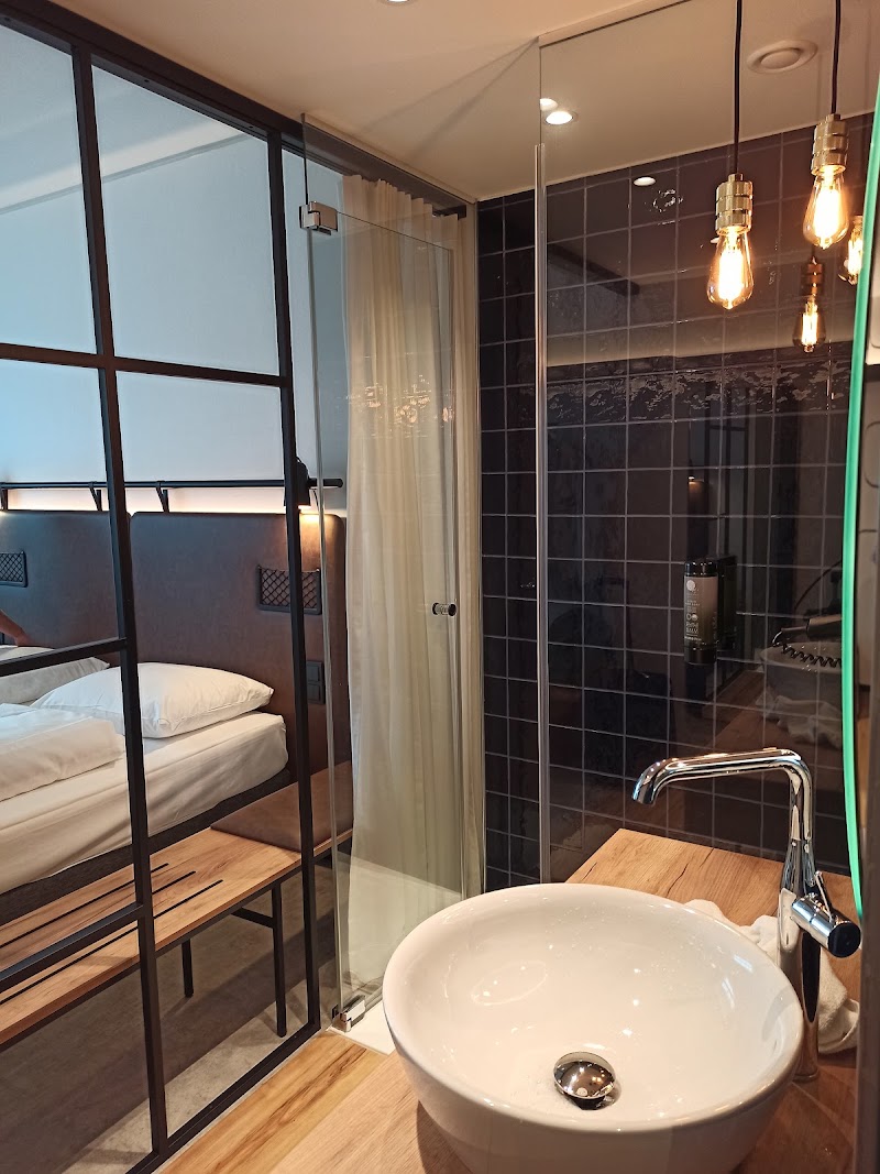 H2 Hotel Düsseldorf City - H2 Hotel Düsseldorf City Toulouser Allee 11A, 40211 Düsseldorf, Germany