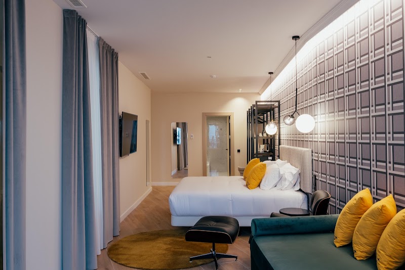 Hotel Cetina Sevilla - Hotel Cetina Sevilla C. Puente y Pellón, 22, Casco Antiguo, 41004 Sevilla, Spain