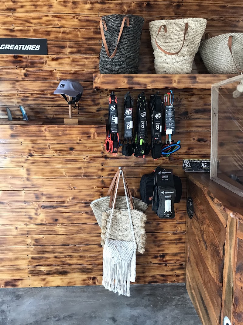 Randhaa Surf Shop - Randhaa Surf Shop Randhaa Magu, Thulusdhoo, Maldives