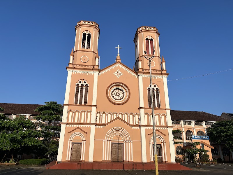 St. Joseph’s Interdiocesan Seminary, Jeppu, Mangaluru - St. Joseph’s Interdiocesan Seminary, Jeppu, Mangaluru, VV63+GX8, Father Muller's Rd, Jeppu, St Joseph Nagar, Kankanady, Mangaluru, Karnataka 575002, India