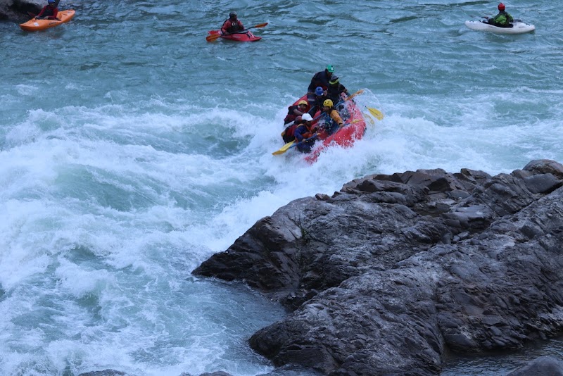 Rafting Canyoning Mugling - Rafting Canyoning Mugling, highway, 44206 Prithivi Hwy, Aanbu Khaireni, Gandaki Province 44206, Nepal