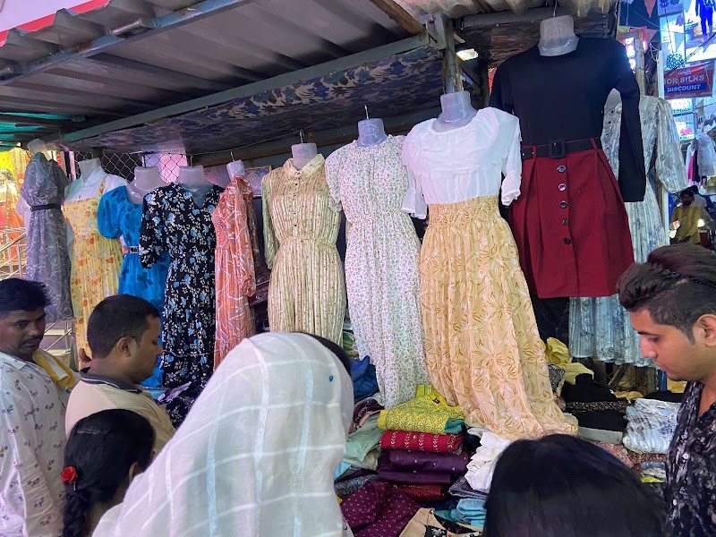 Chickpet street shopping - Chickpet street shopping Chickpet Rd, Huriopet, Chickpet, Bengaluru, Karnataka 560053, India