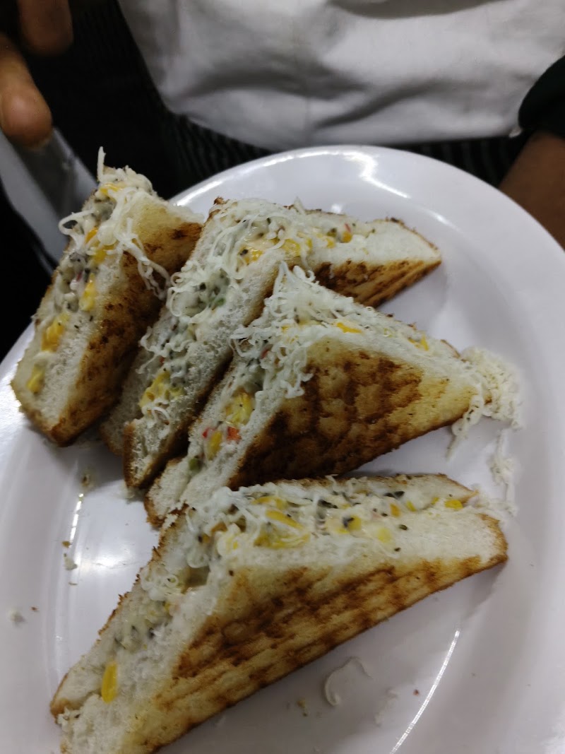 Flavours The Family Restaurant - Flavours The Family Restaurant Chowk, Serikhedi, Raipur, Chhattisgarh 492101, India