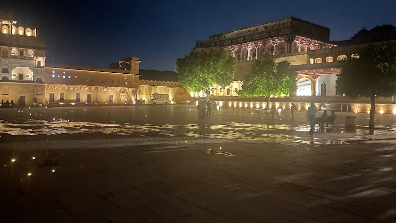 Chand Pol (Moon Gate) - Chand Pol (Moon Gate) Amer Palace and Fort, Amer Rd, Devisinghpura, Amer, Jaipur, Rajasthan 302028, India