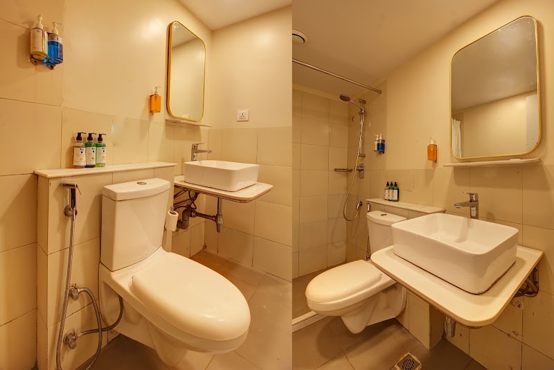 Hotel Vilmaris Breeze Calangute, North Goa - Hotel Vilmaris Breeze Calangute, North Goa, Candolim, Road, opp. Jambleshwar Temple, Gaura Waddo, Sinquerim, Calangute, Goa 403516, India