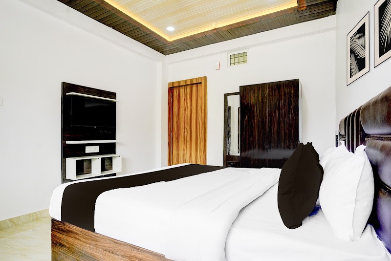 HOTEL O ROYAL INN - HOTEL O ROYAL INN Plot No. 01, Road, beside Narayan School, Bokara, Maharashtra 441123, India