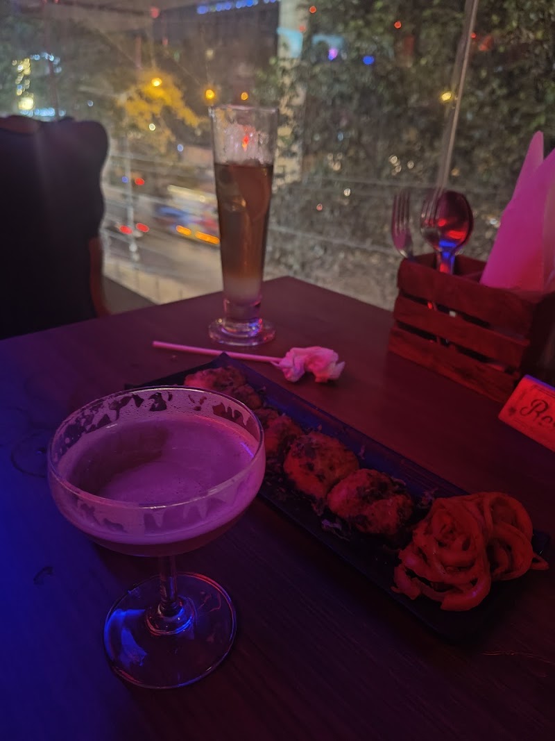 Reboot The Pub - Reboot The Pub No. 90/2, and 90/3, Above Titan World Marathahalli Outer Ring Road, Service Rd, opposite Iron Hill, Sri Balaji Layout, Chandra Layout, Marathahalli, Bengaluru, Karnataka 560037, India
