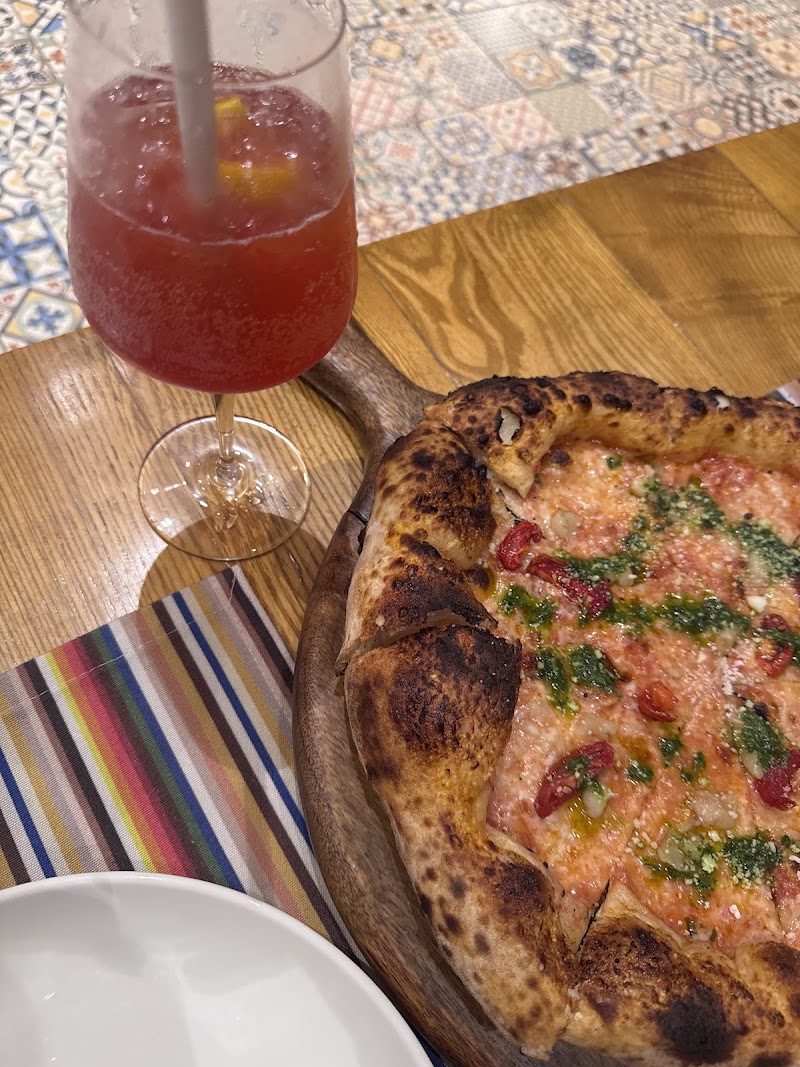 L'Osteria Bella - Aerocity's Top Italian Restaurant & Pizzeria - L'Osteria Bella - Aerocity's Top Italian Restaurant & Pizzeria Holiday Inn New Delhi International Airport, Gate No. 1, Hospitality District, Asset Area 12, Asset Area 12 Hospitality District, Aerocity Access Rd, Aerocity, New Delhi, Delhi 110037, India