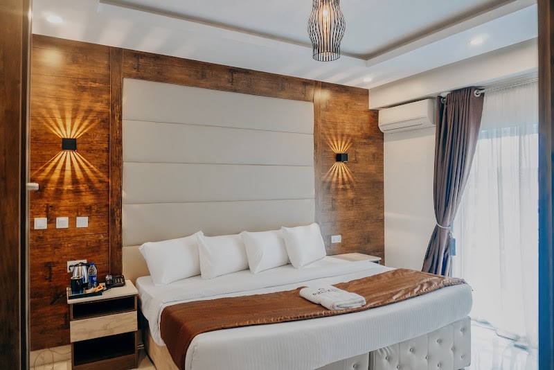 Presken Hotels @ Awolowo Way, Ikeja. - Presken Hotels @ Awolowo Way, Ikeja. 144 Obafemi Awolowo Wy, Allen, Ikeja 100281, Lagos, Nigeria