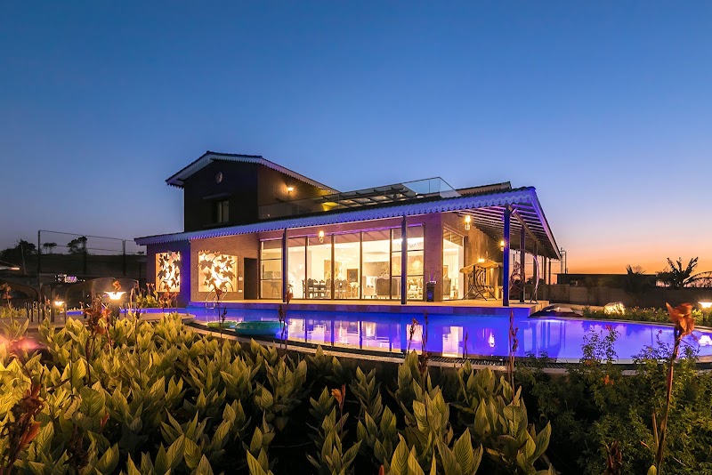 StayVista at Casa Del Verde | Luxury Villa with Private Pool in Nashik - StayVista at Casa Del Verde | Luxury Villa with Private Pool in Nashik, Gangapur Rd, near Dugaon fata, near fravashi International school, Nashik, Dugaon, Maharashtra 422203, India