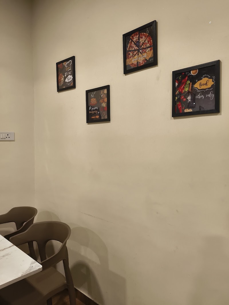 SHRIMANT CAFE & The chinese tadka - SHRIMANT CAFE & The chinese tadka Shop No 1, Neyr By, Bus Stop, Bhim Nagar, Panchgani, Maharashtra 412805, India