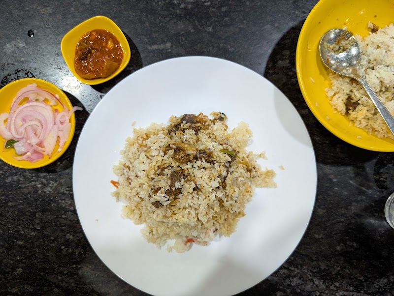 Hotel Rahmath - Hotel Rahmath Aravind Ghosh Rd, near Mathrubhumi Office, Mananchira, Kozhikode, Kerala 673001, India