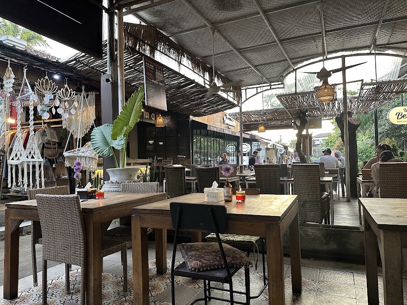 Warung Nia Balinese Food & Pork Ribs - Warung Nia Balinese Food & Pork Ribs, Jl. Kayu Aya No.19-21, Seminyak, Kec. Kuta Utara, Kabupaten Badung, Bali 80361, Indonesia