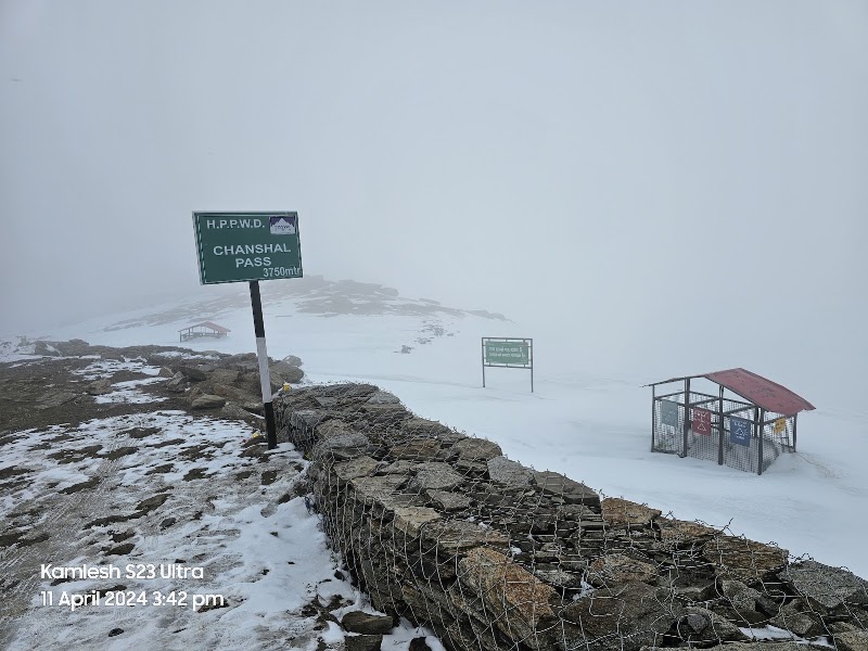 Chanshal Pass - Chanshal Pass 5XWQ+QF7 Chanshal Pass, D.P.F. Topn Jasan, Himachal Pradesh 171208, India