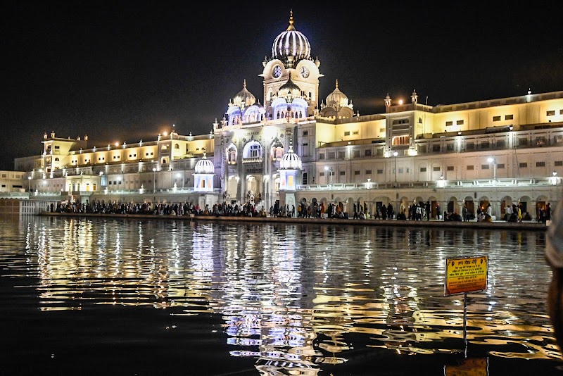 Sri Harmandir Sahib - Sri Harmandir Sahib Atta Mandi, Katra Ahluwalia, Amritsar, Amritsar Cantt., Punjab 143006, India