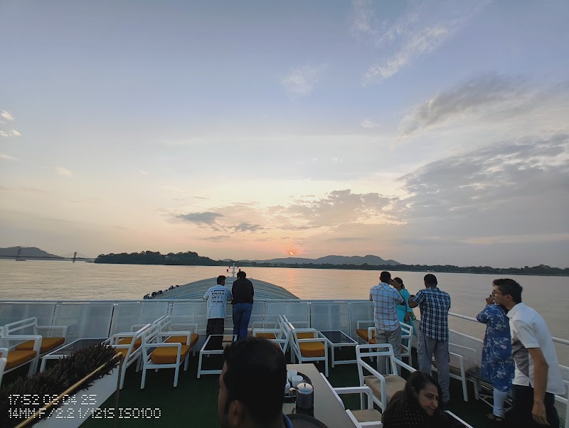 UZAN BAZAAR POINT - ALFRESCO GRAND - BRAHMAPUTRA RIVER CRUISE - UZAN BAZAAR POINT - ALFRESCO GRAND - BRAHMAPUTRA RIVER CRUISE Jahaj ghat, near Hanuman Mandir, Uzan Bazar, Guwahati, Assam 781001, India