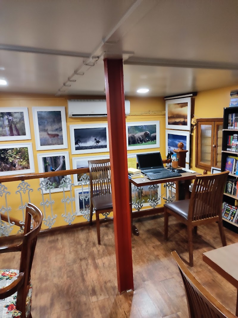 Trilogy Curated Bookshop and Library - Trilogy Curated Bookshop and Library 1 Carter Road, Chimbai, behind BMC Pump House, near Joggers Park, Koliwada, W, Bandra West, Mumbai, Maharashtra 400050, India